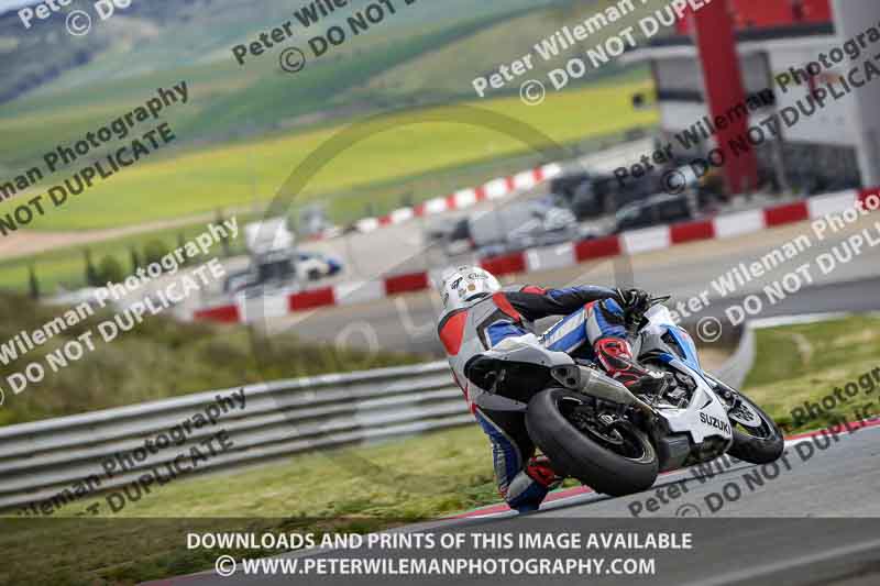 cadwell no limits trackday;cadwell park;cadwell park photographs;cadwell trackday photographs;enduro digital images;event digital images;eventdigitalimages;navarra;no limits trackdays;peter wileman photography;racing digital images;trackday digital images;trackday photos